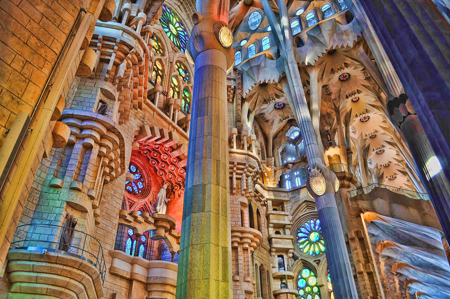 interieurs eglise barcelone